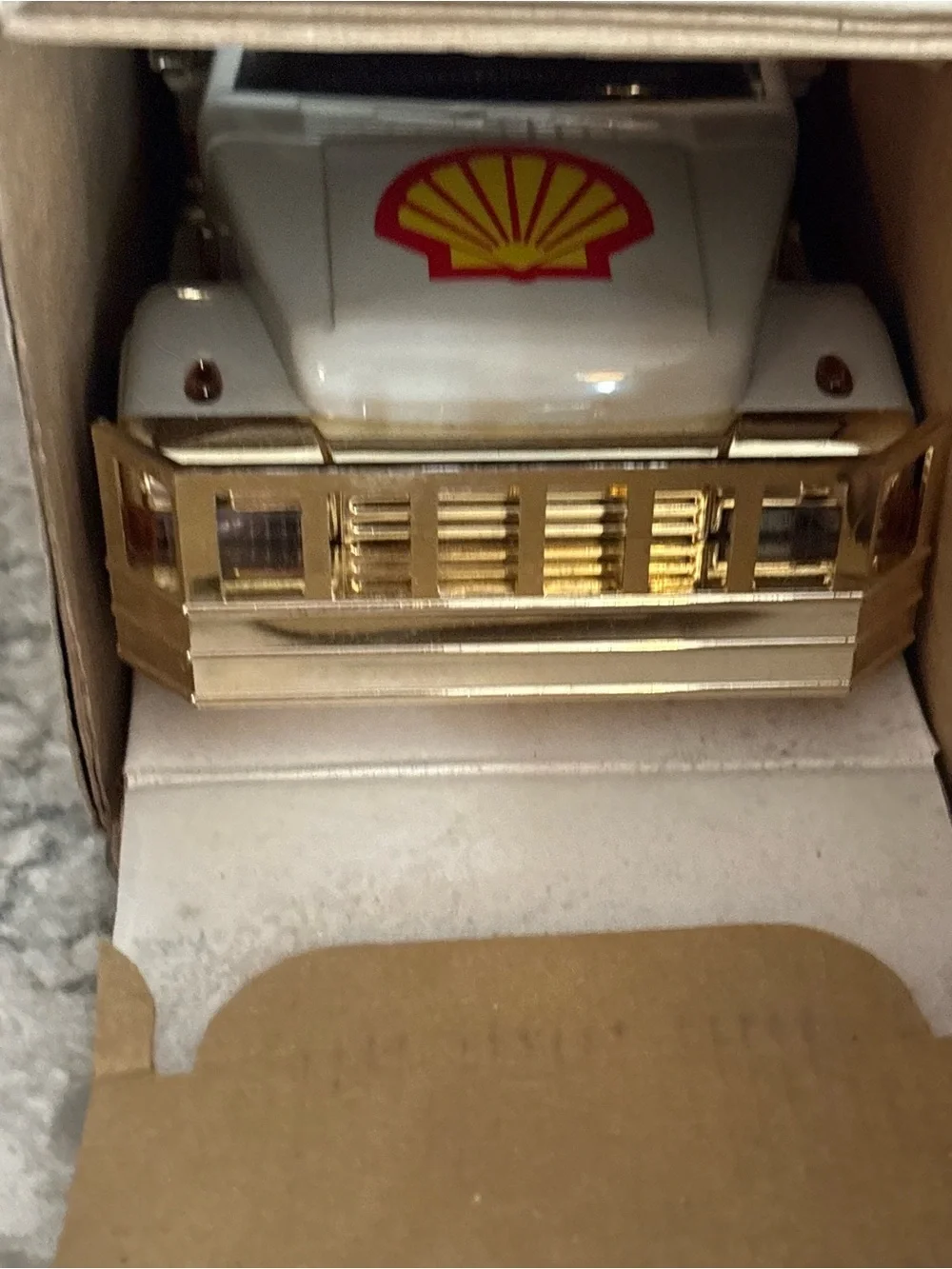 Shell Toy Tow Truck Vehicle W/ Lights & Sounds 1997 Hermann Marketing